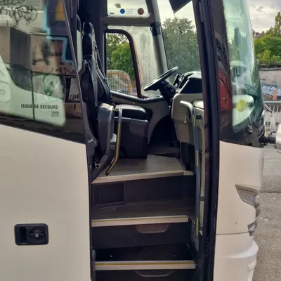 Autocar et minibus de la flotte Kellyn Voyages