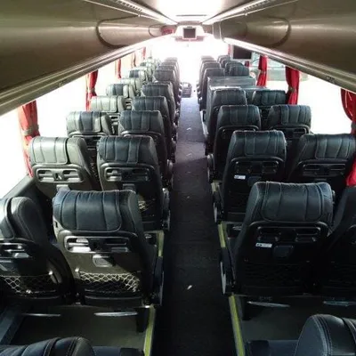 Autocar et minibus de la flotte Kellyn Voyages